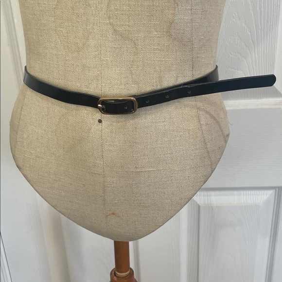 Vintage Accessories - Vintage Classic Black Slim Women's Belt Gold Buckle women’s size 6